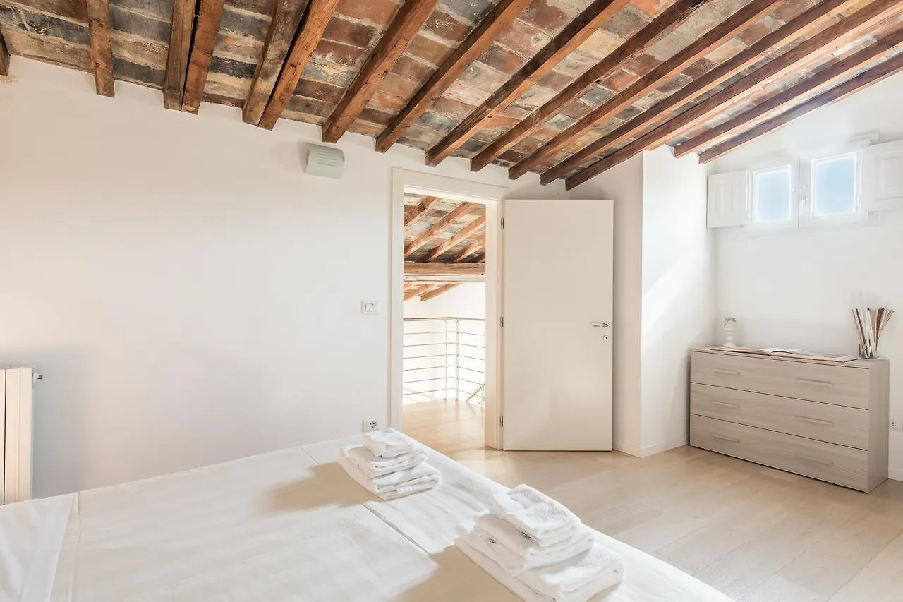 San Frediano Moderno Apartment Florence 0*,