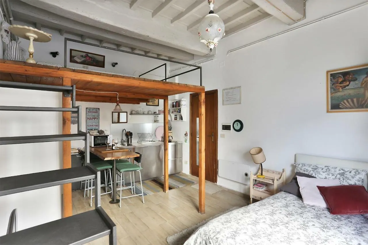 San Frediano Moderno Apartment Florence